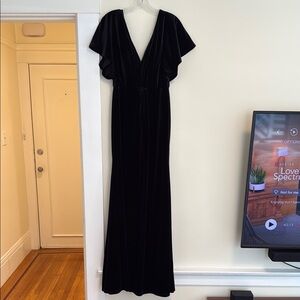 Elegant Black Evening Gown